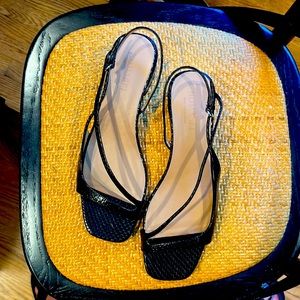 NIB beautiful Nomasei Birdie leather sandals sz42. 11 US.